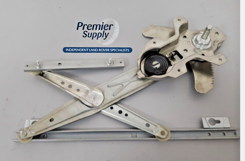 LAND ROVER DEFENDER TD5/PUMA FRONT LEFT HAND MANUAL WINDOW REGULATOR CUH000111