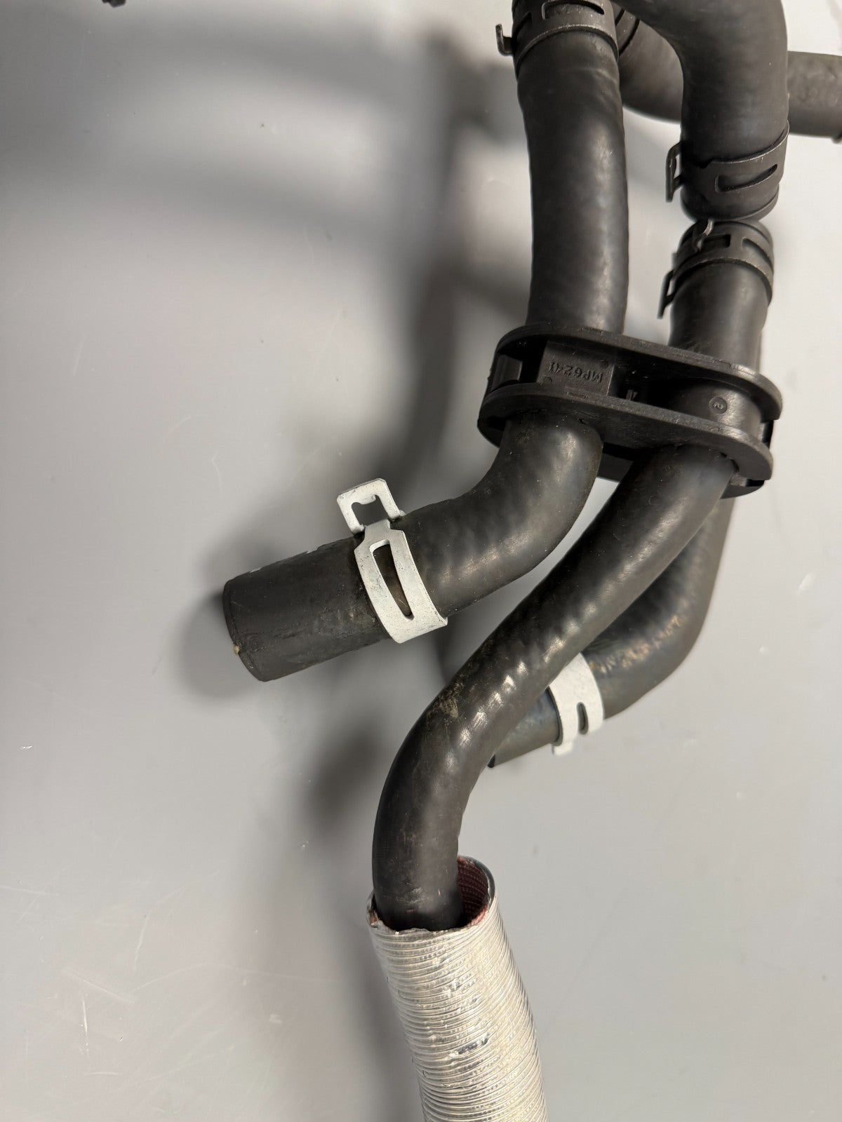 GENUINE 2.0 DIESEL LAND ROVER FREELANDER FUEL HEATER TO HEATER HOSE JHB000160