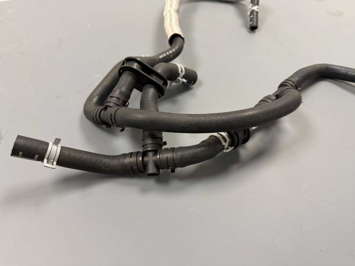 GENUINE 2.0 DIESEL LAND ROVER FREELANDER FUEL HEATER TO HEATER HOSE JHB000160