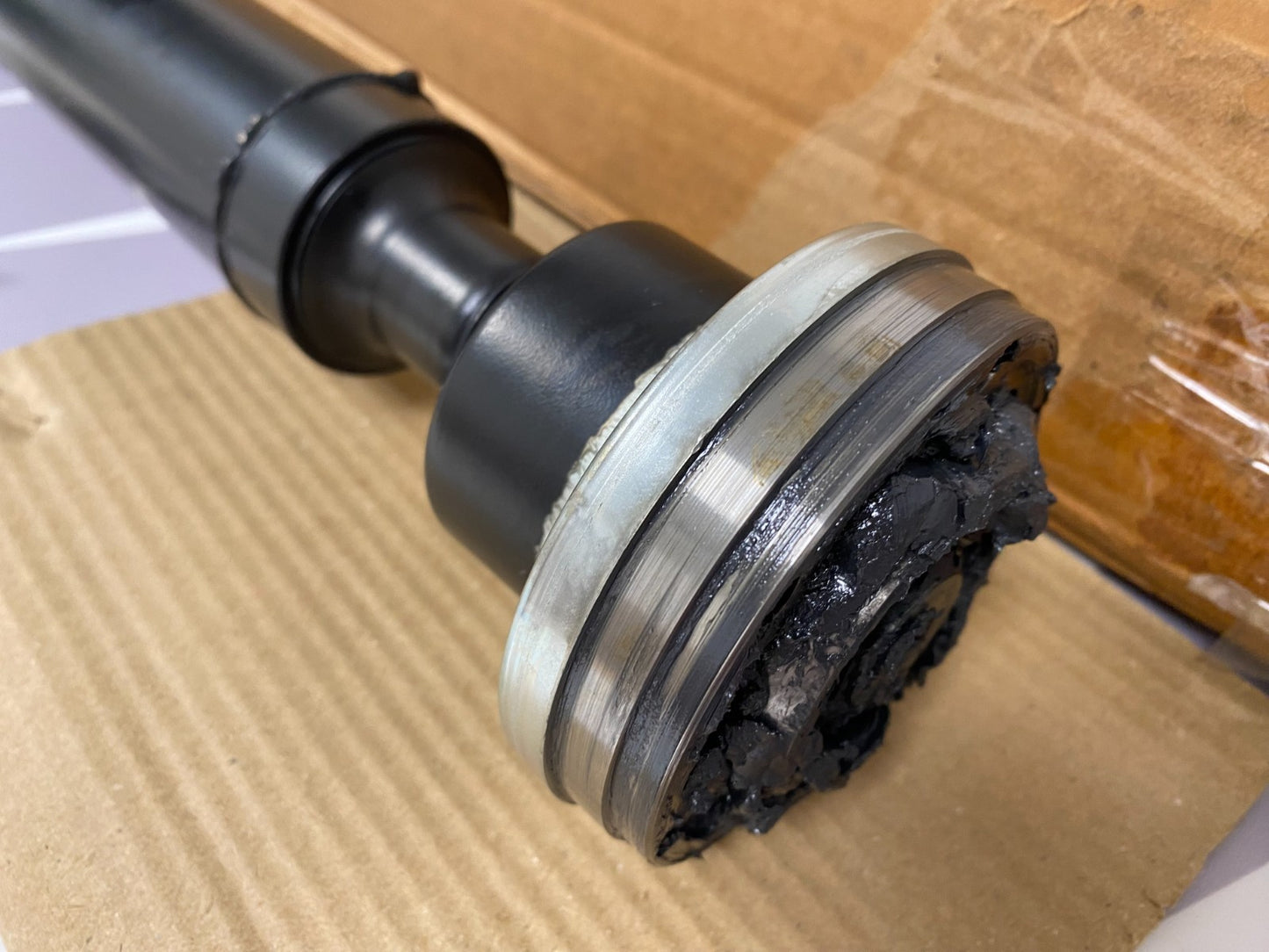 GENUINE NOS 4.4 V8 PETROL 3.0 DIESEL RANGE ROVER L322 FRONT PROPSHAFT LR008102