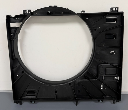 3.0 V6, 5.0 V8 LAND ROVER DISCOVERY 5, RR SPORT RADIATOR FAN SHROUD LR111333