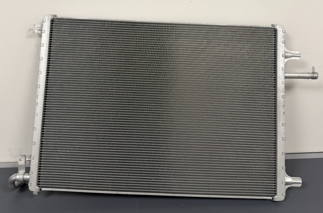 LAND ROVER DISCOVERY SPORT,RR EVOQUE WATER CHARGE AIR COOLER RADIATOR LR117684