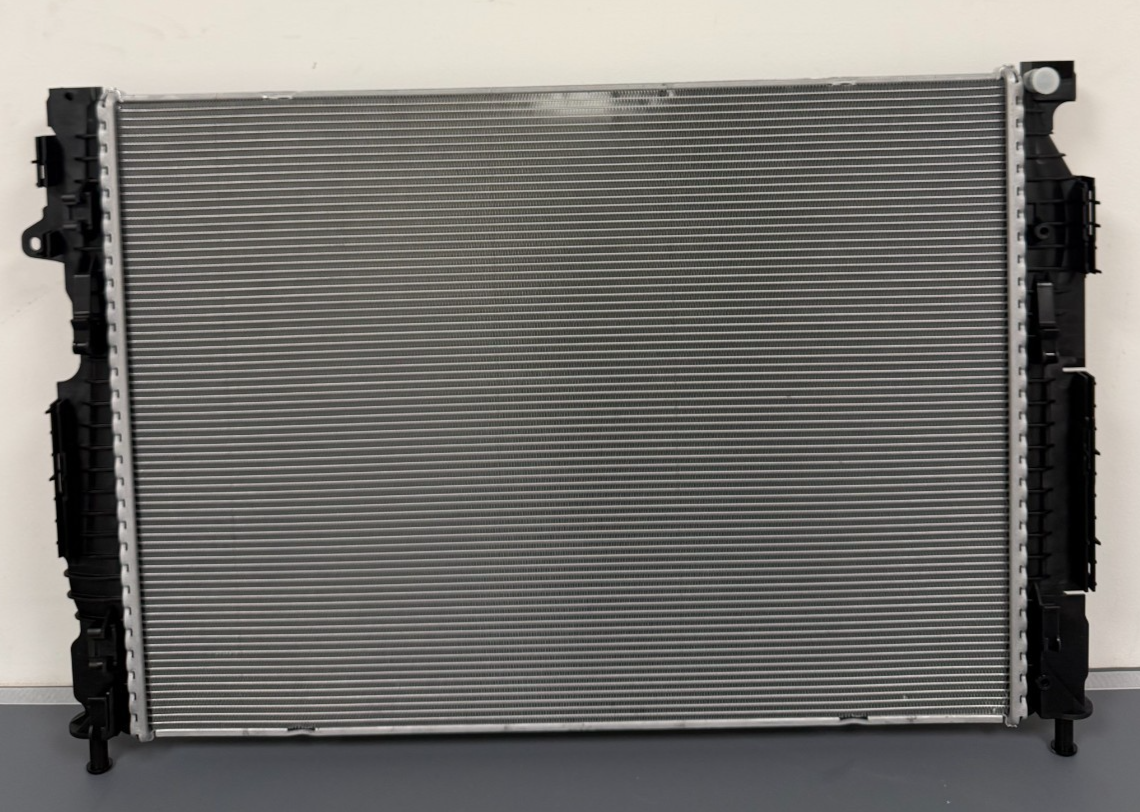 LAND ROVER DISCOVERY SPORT,RR EVOQUE MAIN RADIATOR LR135901