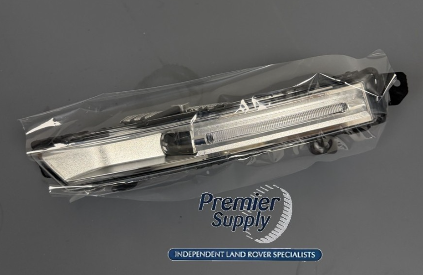 LAND ROVER DISCOVERY 5 LEFT FRONT FOG LAMP LR142095