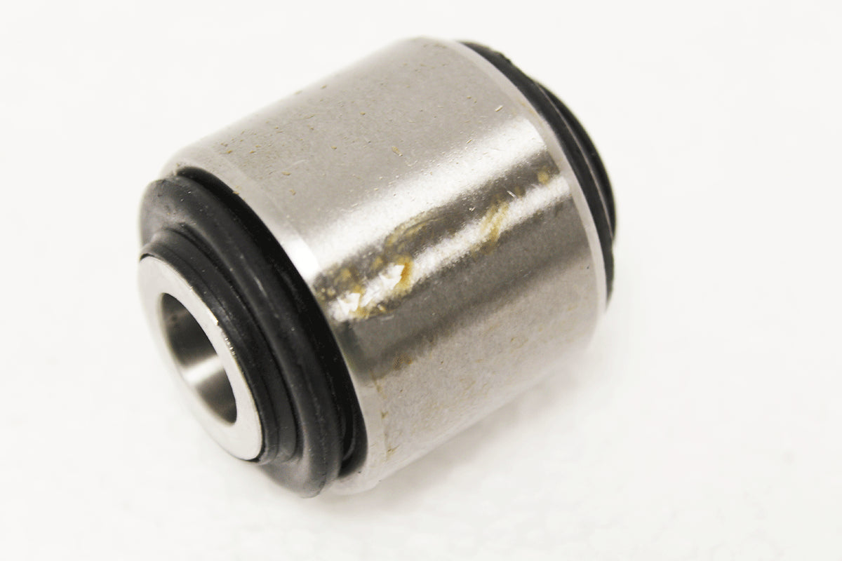 RGX100960 - BUSH - REAR - WATTS LINKAGE - UPPER AND LOWER - Suitable for Discovery 2 From ALLMAKES