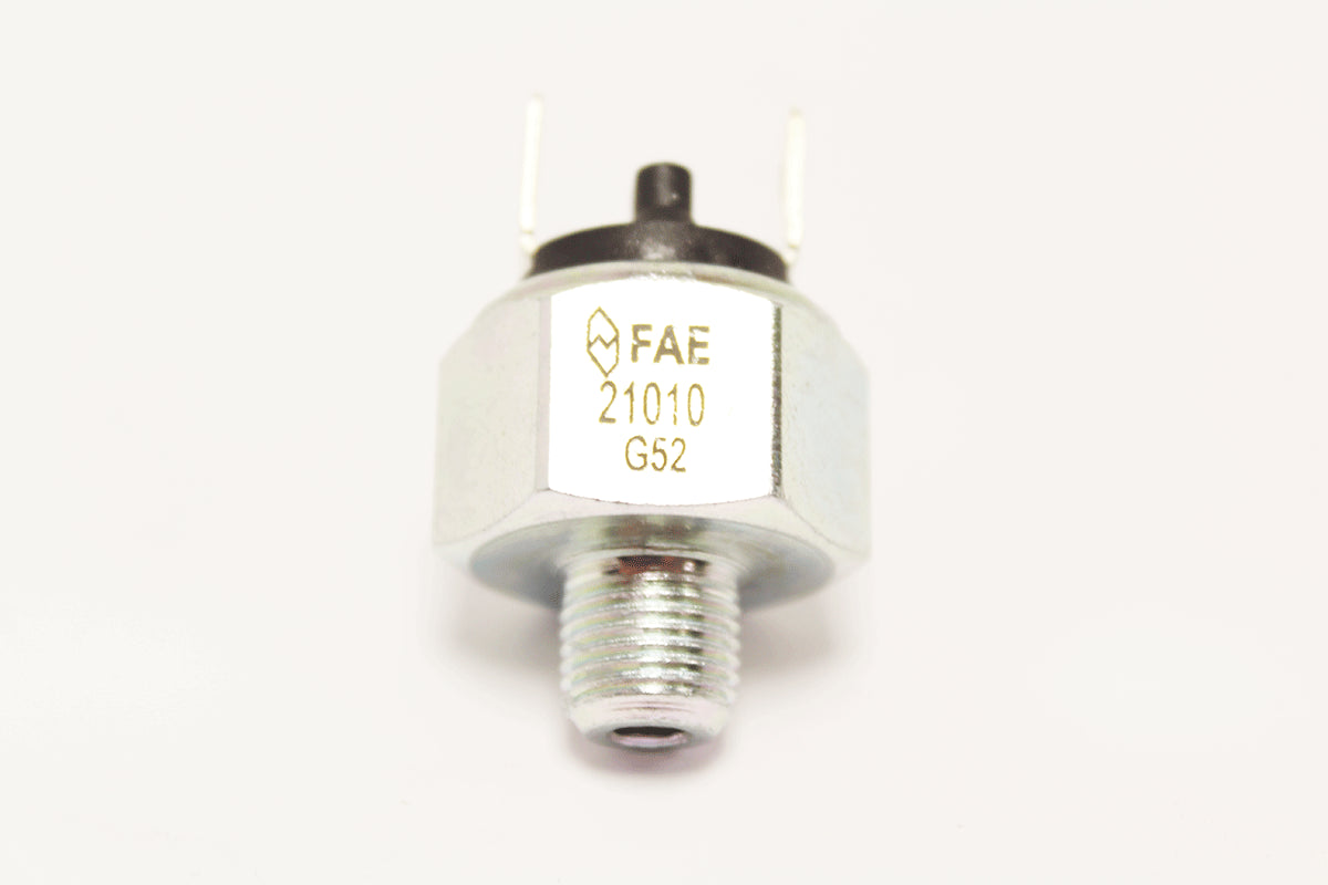 STC1689A - BRAKE LIGHT SWITCH From PR2 AUTOTEC