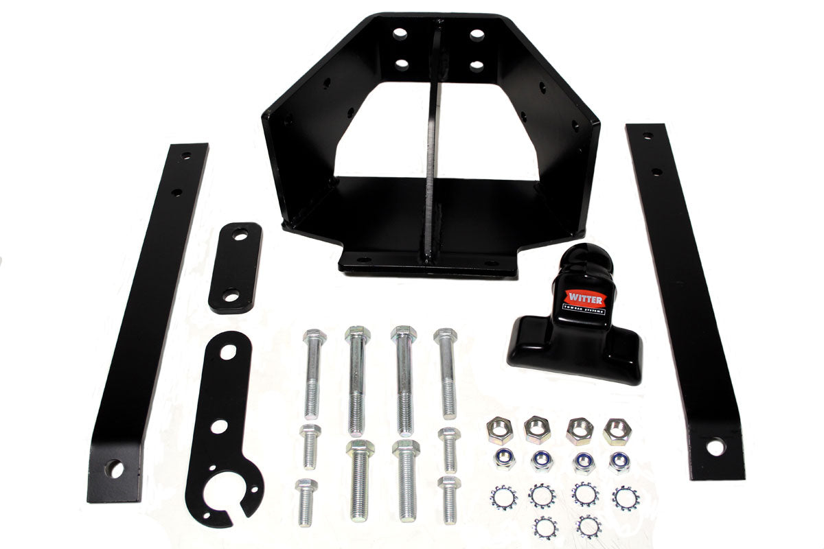 Adjustable height tow hitch for Discovery 2 with rear coil springs