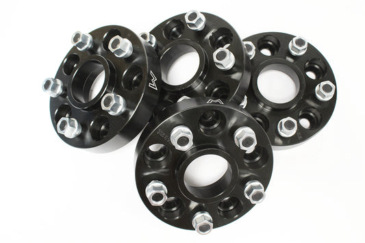 TF302B - 30mm black alloy wheel spacer set for Discovery 2