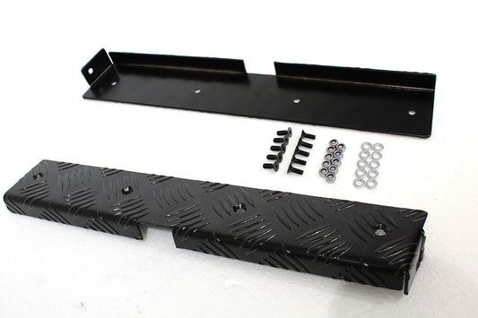 TF8209 - Black rear corner chequer plates for 110 Defenders later style
