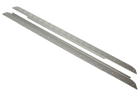 TF8219 - Silver chequer plate sills for Defender 90