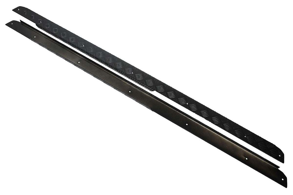 TF8224 - Silver chequer plate sills for Defender 110 Hard Top