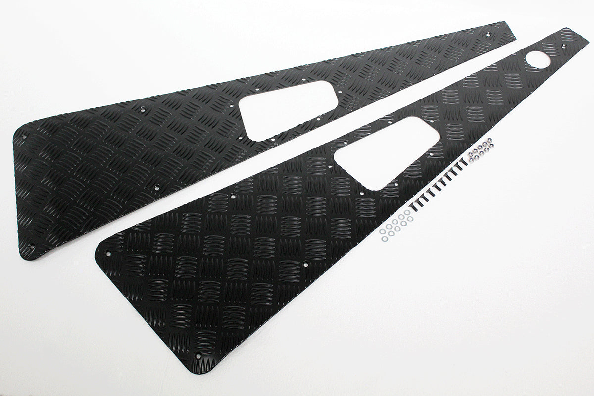 TF8226 - WING TOPS PAIR - CHEQUER PLATE - BLACK - L/H AERIAL HOLE - PRE-2007 From TERRAFIRMA