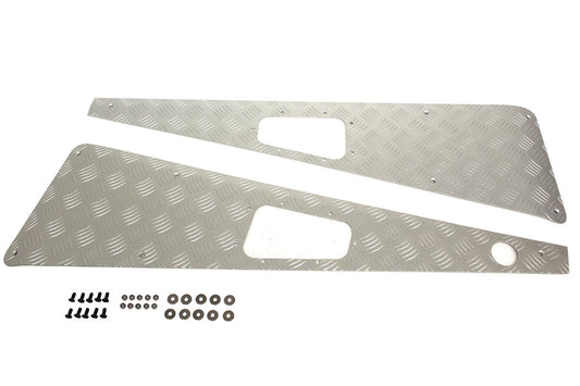 TF8229 - Silver chequer plate wing tops RH aerial hole Pre 2007 Defenders