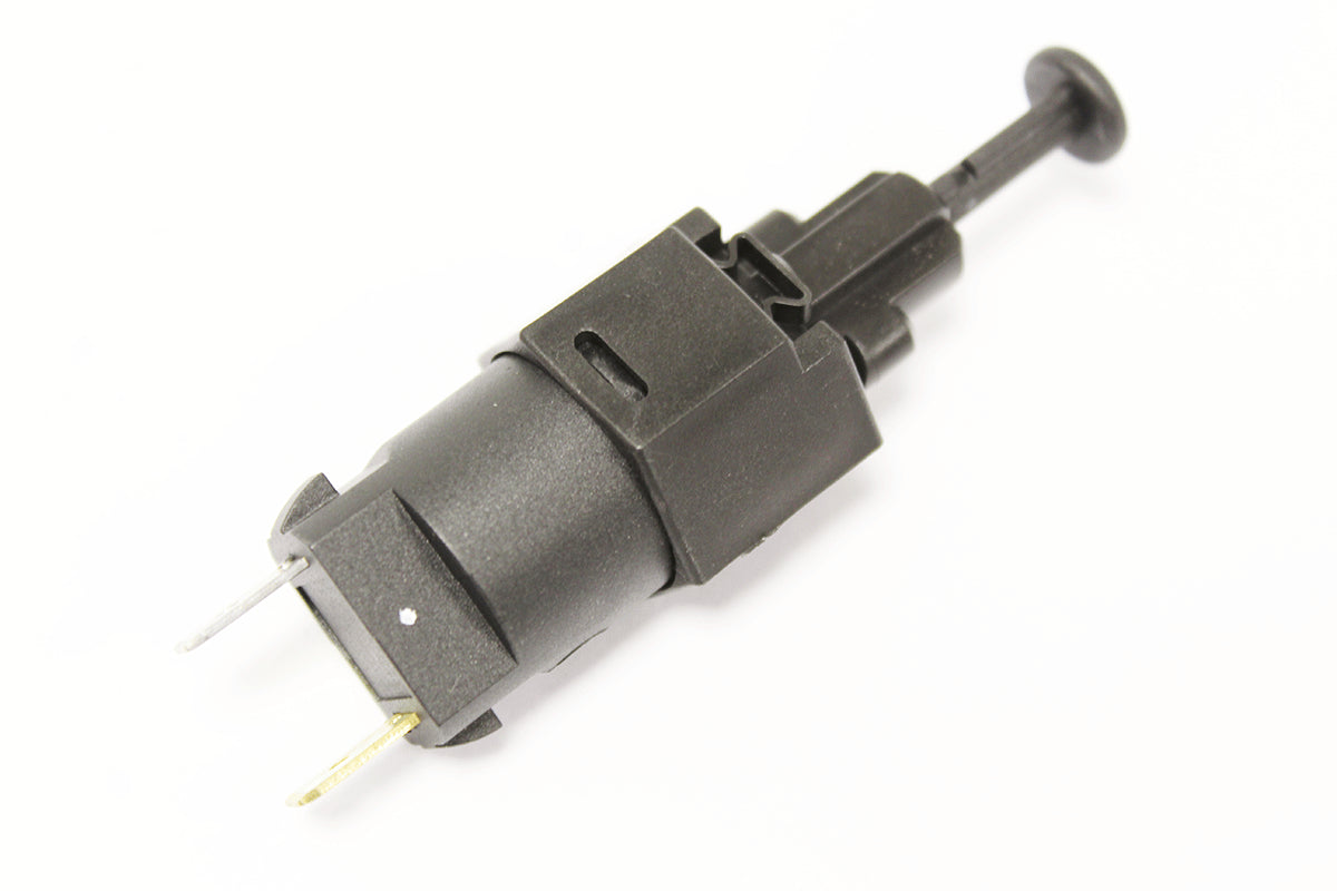 XKB100080LA - BRAKE LIGHT SWITCH - SWITCHES - MANUAL - Suitable for Freelander 1 From PR2 AUTOTEC