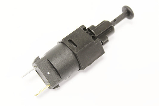 XKB100080LA - BRAKE LIGHT SWITCH - SWITCHES - MANUAL - Suitable for Freelander 1 From PR2 AUTOTEC
