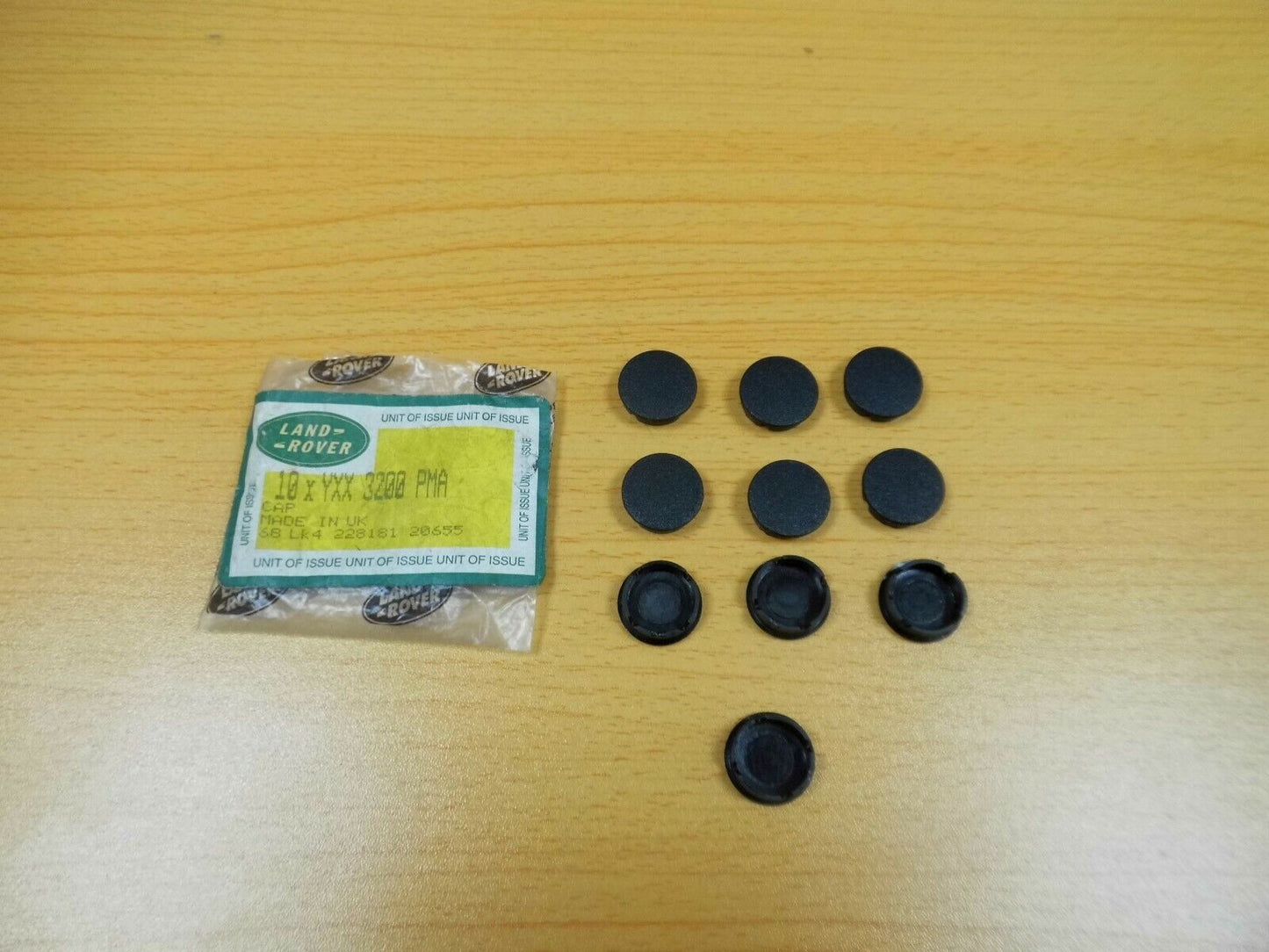GENUINE LAND ROVER  DEFENDER BLACK WINDOW WINDER HANDLE CAP YXX3200PMA X 10